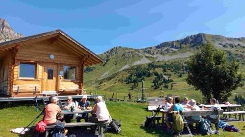 458E03AD-409B-44E7-996F-071841B4DD5D_4_5005_c