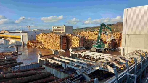 6FE86329-E4A1-45AB-8F51-3E4CBB82E8C7