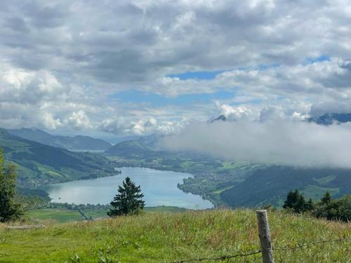 C963A9F5-C9BB-4ACD-9824-CDED51AC22CB