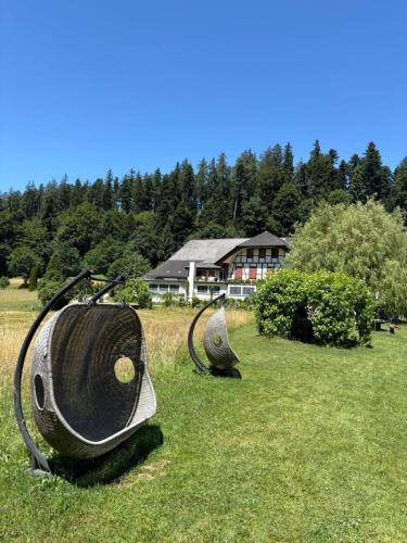 fa200bfc-00b2-4477-8d77-c63c3210374d